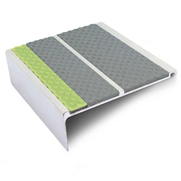 AHD11 91 x 32mm Tredsafe Non Slip Stair Nosing - Image 4